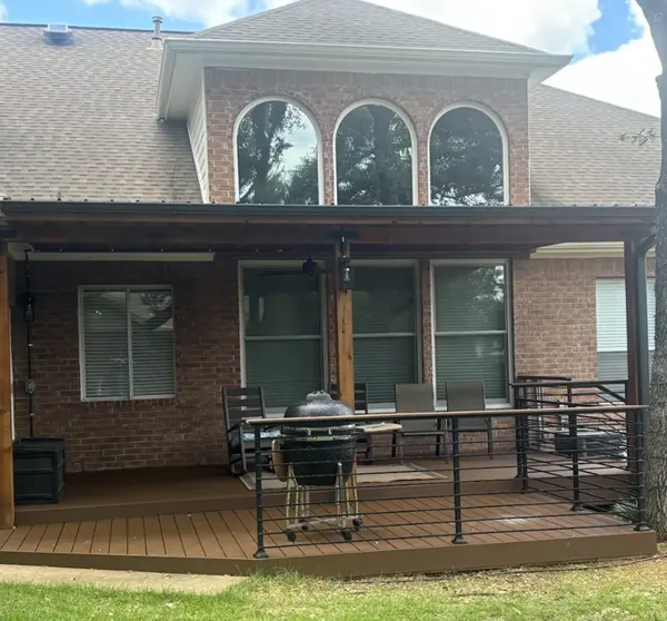 Backyard deck with railing, Austin area